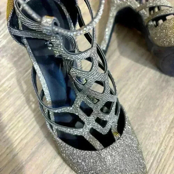 Fioni Closed Pointed Toe Silver Sparkle Heels Size 5 Zipper 3” Heel Buckle Strap - Picture 4 of 8